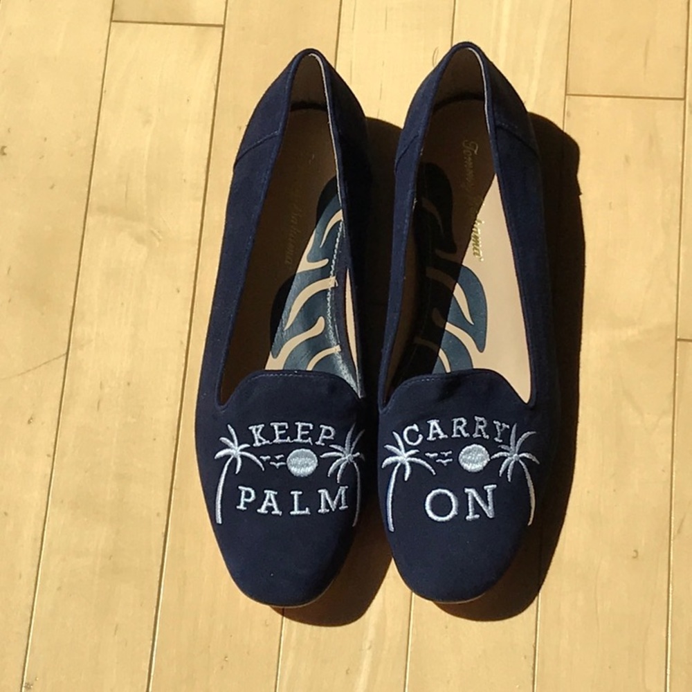 New Tommy Bahama navy flats size 6